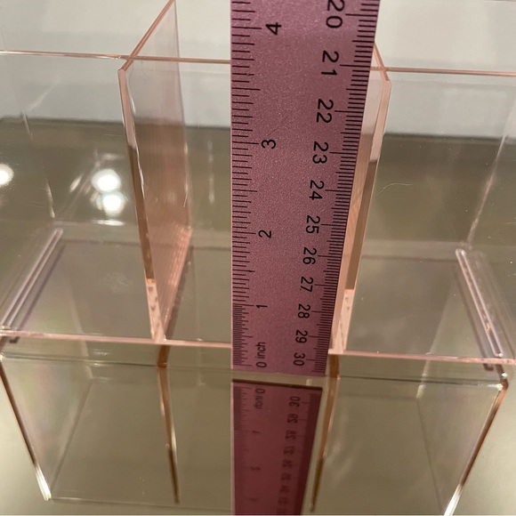 Pink Acrylic Makeup Organizers Rotating Tray Pink Blush Color Makeup Holders - Picture 15 of 16